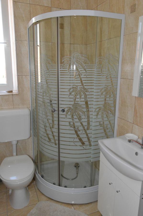 Casa Flora Hotel Sînmartin Kültér fotó