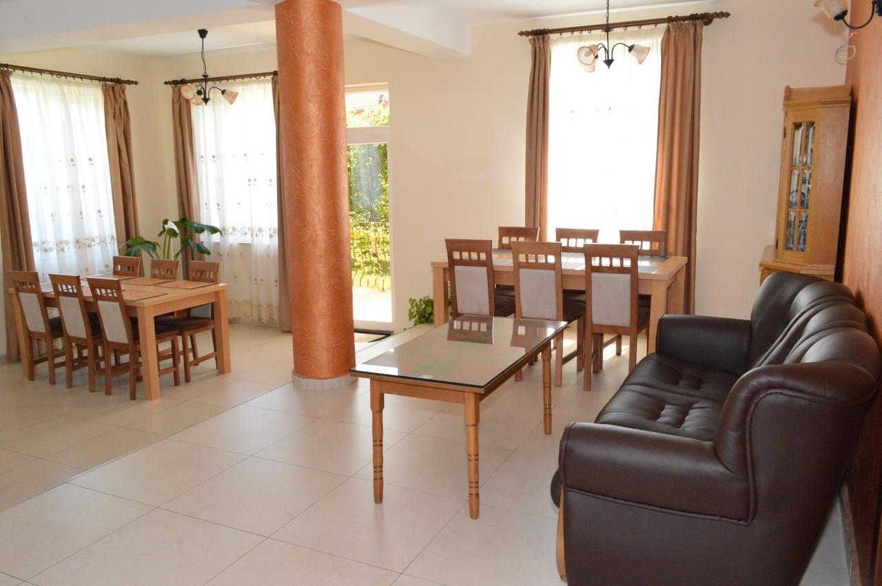 Casa Flora Hotel Sînmartin Kültér fotó