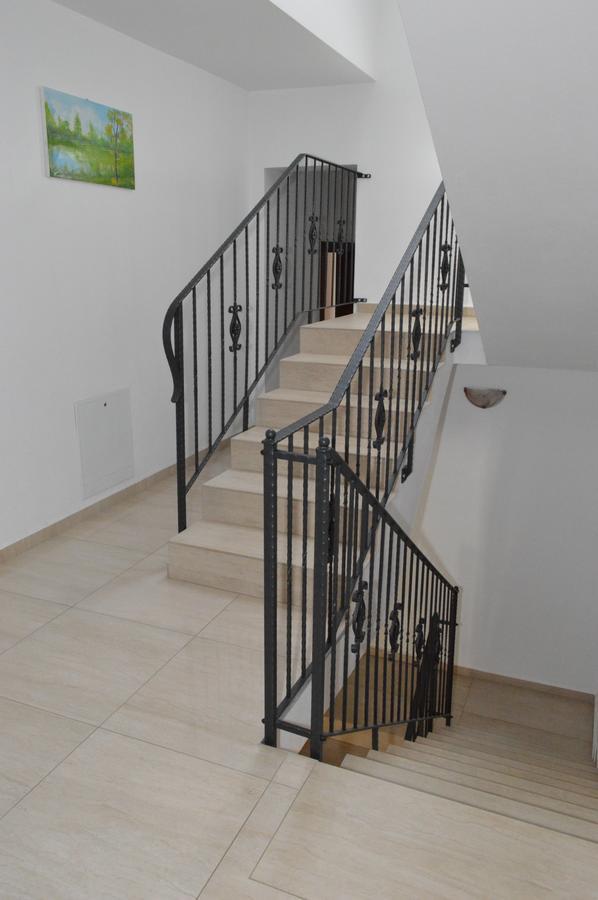Casa Flora Hotel Sînmartin Kültér fotó