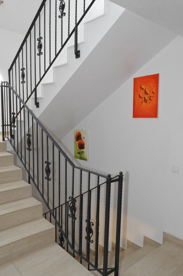 Casa Flora Hotel Sînmartin Kültér fotó